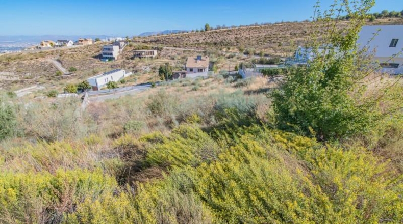 Granada - La Zubia - 948m2