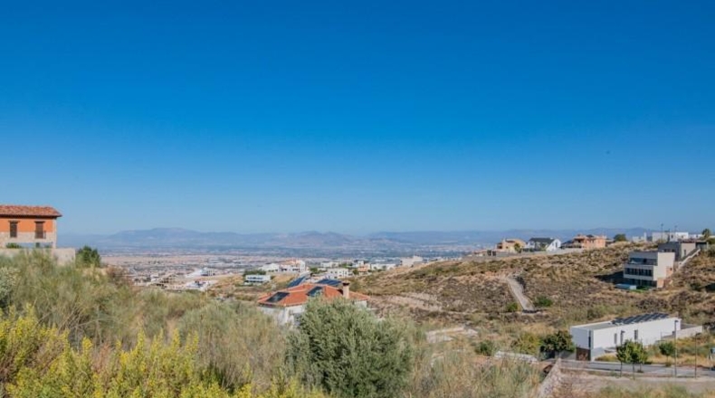 Granada - La Zubia - 948m2