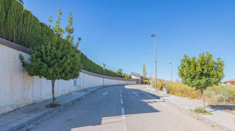 Granada - La Zubia - 948m2