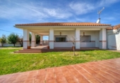 Detached villa with land for sale on España, Villamanrique de Tajo, ref: TR395338 photo