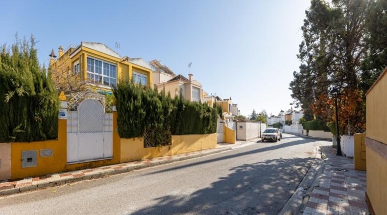 Granada - Albolote - 349m2
