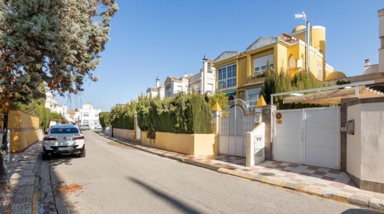Granada - Albolote - 349m2