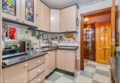 Отдельно стоящий дом с участком на продажу в городе Гранада Фото