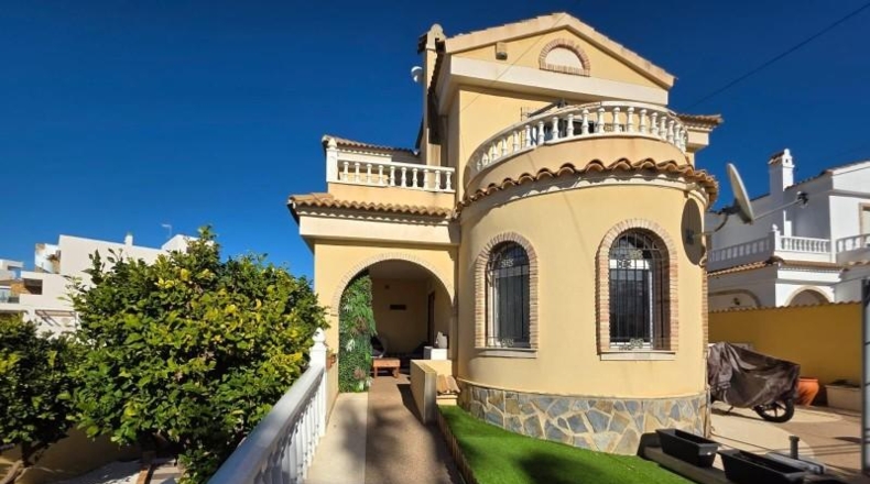 Alicante - Dehesa de Campoamor - 645m2
