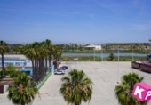 Chalet independiente con terreno en venta en la España, Santa Pola, ref: TR411828 foto