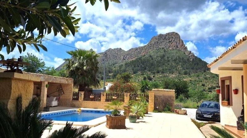 Alicante - Relleu - 17695m2