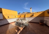 Дом с участком на продажу в городе Antequera Фото
