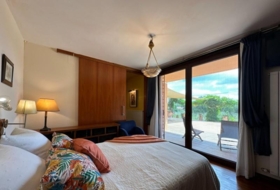 Bescanó 1750&nbsp;m²