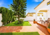 Chalet independiente con terreno en venta en la España, Chiclana de la Frontera, ref: TR411819 foto