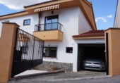 Chalet independiente con terreno en venta en la España, Cájar, ref: TR411831 foto