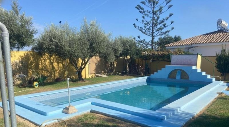 Кадис - Chiclana de la Frontera - 1088m2