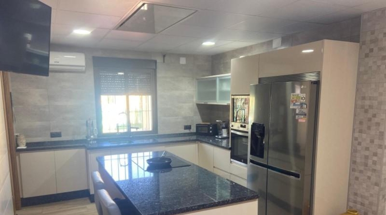 Кадис - Chiclana de la Frontera - 1088m2