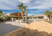 Chalet independiente con terreno en venta en la España, Elche, ref: TR333595 foto