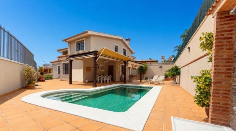 Малага - Alhaurín de la Torre - 503m2