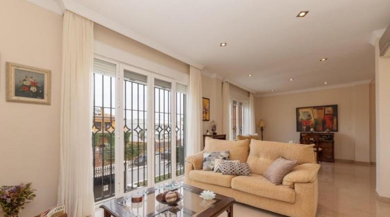 Малага - Alhaurín de la Torre - 503m2