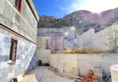 Chalet independiente con terreno en venta en la España, Alicante, ref: TR163472 foto