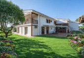 Detached villa with land for sale on España, Las Rozas de Madrid, ref: TR346451 photo