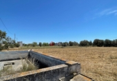 Отдельно стоящий дом с участком на продажу в городе Vinaròs. Фото