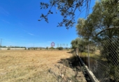 Отдельно стоящий дом с участком на продажу в городе Vinaròs. Фото