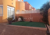 Chalet adosado con terreno en venta en la España, Aspe, ref: TR411742 foto