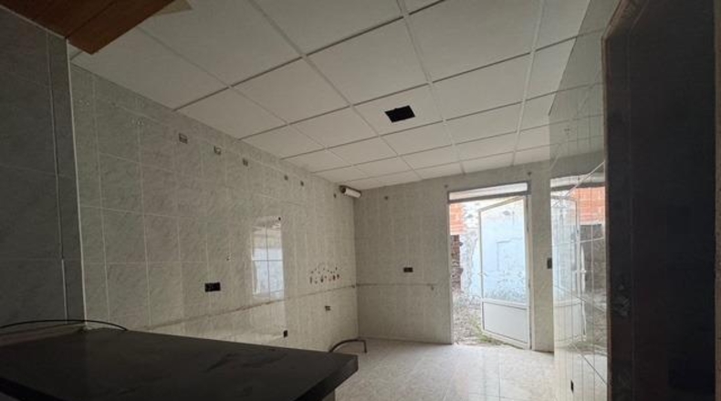 Badajoz - Santa Amalia - 245m2