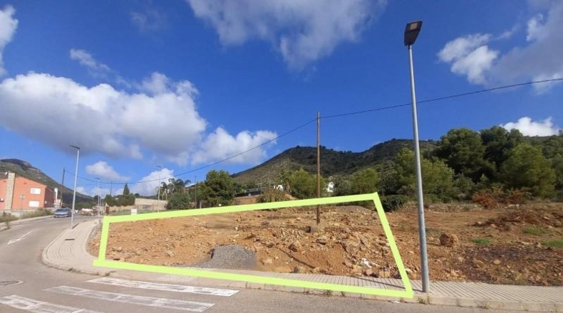 Кастельон - la Vall d'Uixó - 653m2