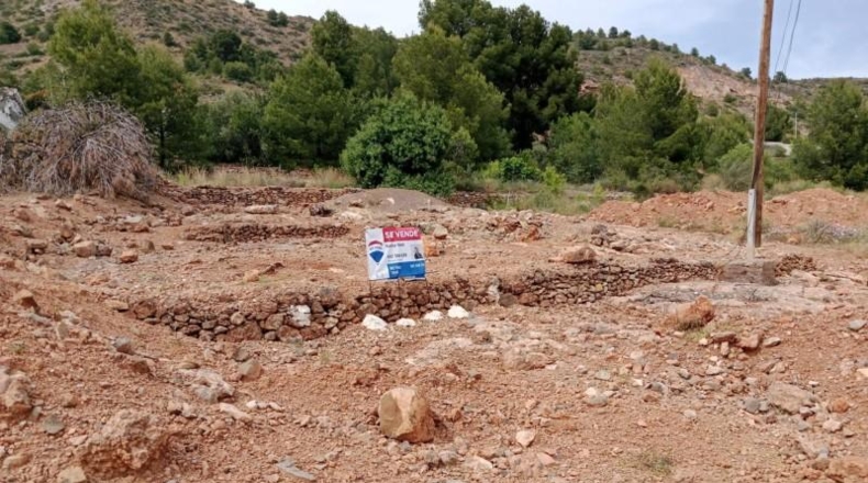 Кастельон - la Vall d'Uixó - 653m2