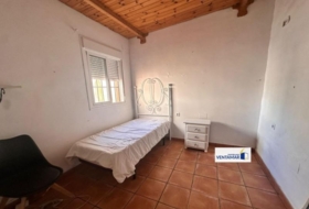 La Línea de la Concepción 1400&nbsp;м²