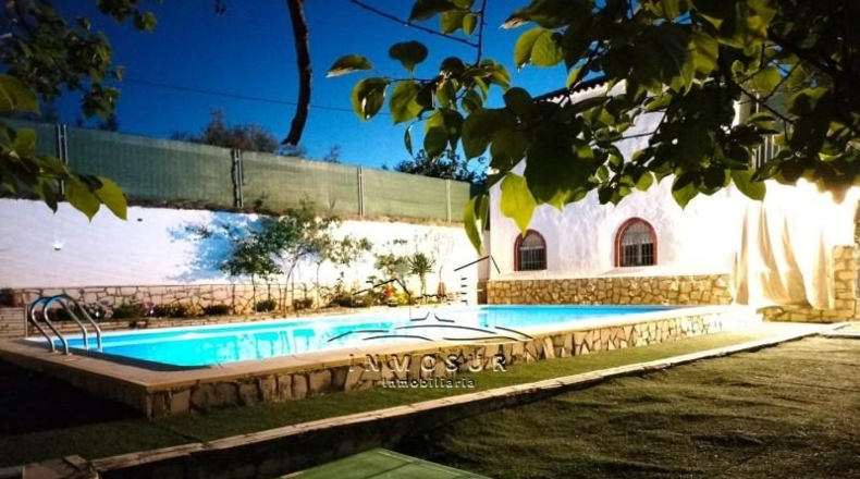 Córdoba - Lucena - 800m2