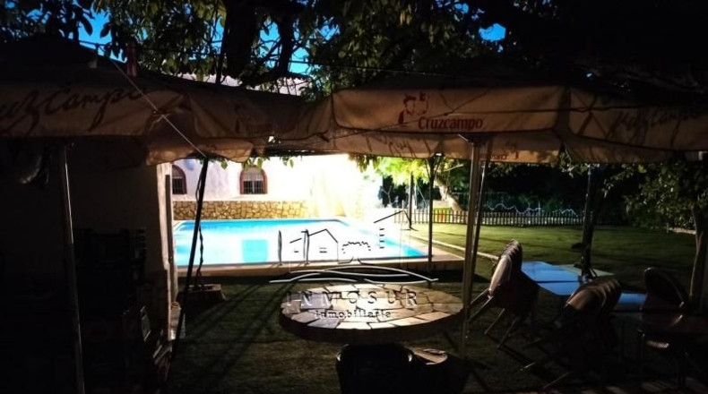 Córdoba - Lucena - 800m2