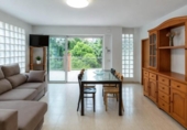 Chalet independiente con terreno en venta en la España, Esparreguera, ref: TR411974 foto