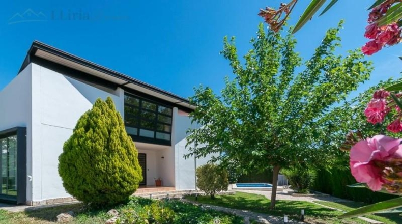 Valencia - Llíria - 1008m2