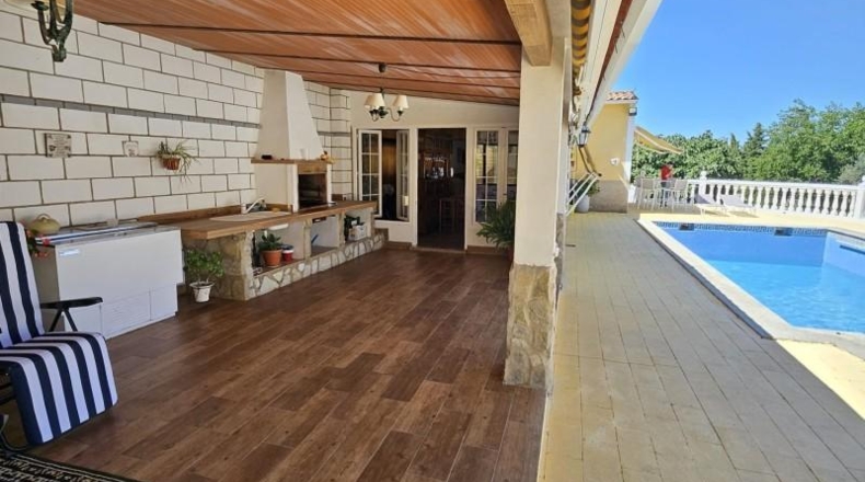 Касерес - Malpartida de Cáceres - 7000m2