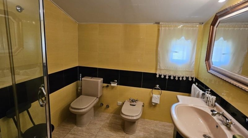 Касерес - Malpartida de Cáceres - 7000m2
