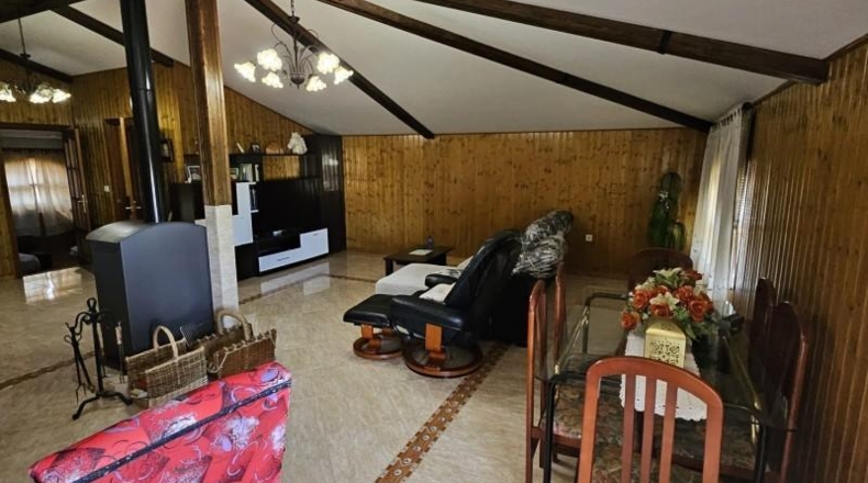 Касерес - Malpartida de Cáceres - 7000m2