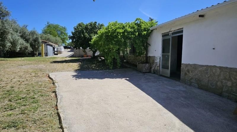Касерес - Malpartida de Cáceres - 7000m2