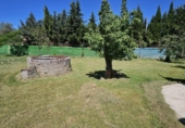 Отдельно стоящий дом с участком на продажу в городе Malpartida de Cáceres Фото