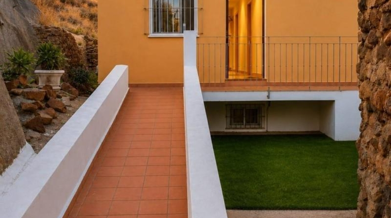 Málaga - Almogía - 750m2