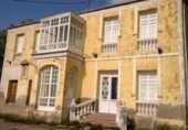 Загородный дом с участком на продажу в городе Orihuela Фото
