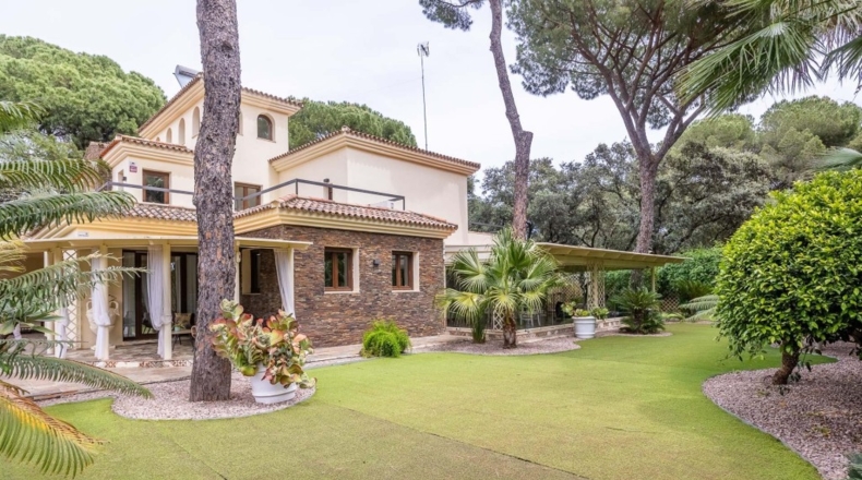 Sevilla - Bollullos de la Mitación - 330m2
