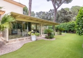 Chalet independiente con terreno en venta en Bollullos de la Mitación ref: TR406226 foto