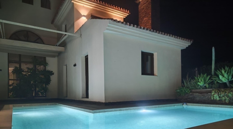 Sevilla - Bollullos de la Mitación - 330m2