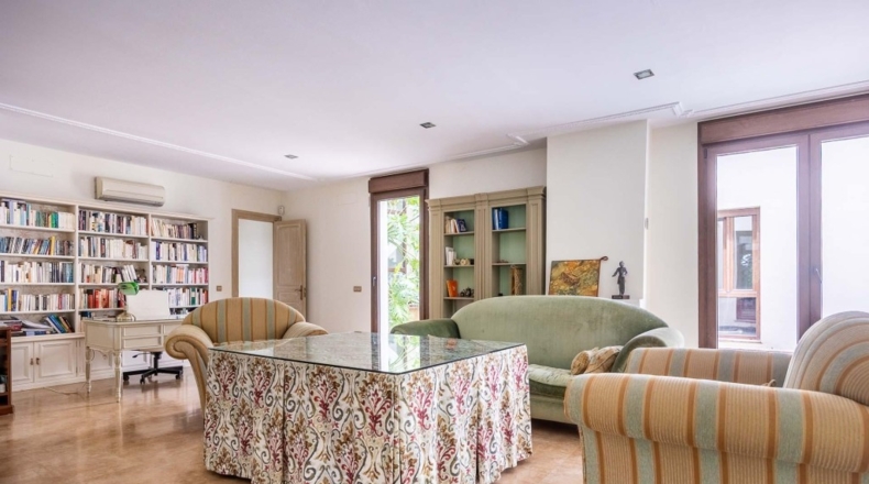 Sevilla - Bollullos de la Mitación - 330m2