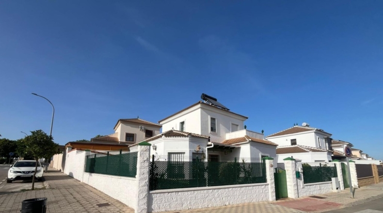 Sevilla - Pilas - 117m2