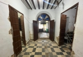 Chalet independiente con terreno en venta en La Palma del Condado ref: TR394213 foto