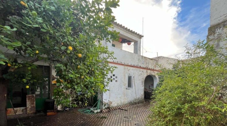 Хуэльва - La Palma del Condado - 369m2