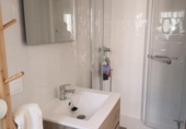 Chalet independiente con terreno en venta en El Pedroso ref: TR412006 foto