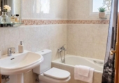 Chalet adosado con terreno en venta en Chilches ref: TR405905 foto