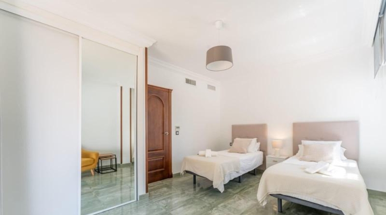 Málaga - Benalmádena - 271m2