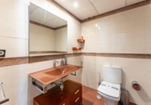 Chalet independiente con terreno en alquiler en la España, Arroyo de la Miel-Benalmádena Costa, ref: TR401070 foto